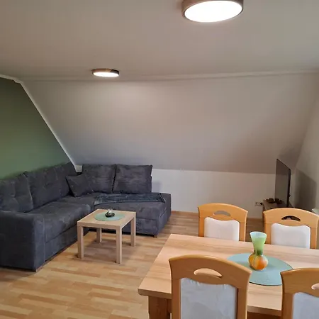 An Den Lindnersteinen * Kurort Jonsdorf